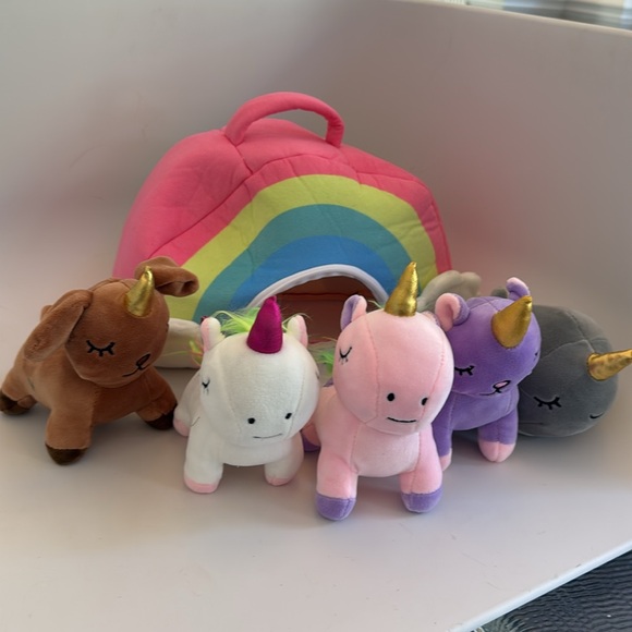 PIXIE CRUSH Plush Snug a Babies Toys & Rainbow Carry Case - Picture 4 of 9